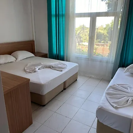 Zümrüt Pansıyon *