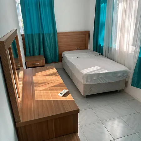Otel Zümrüt Pansıyon
