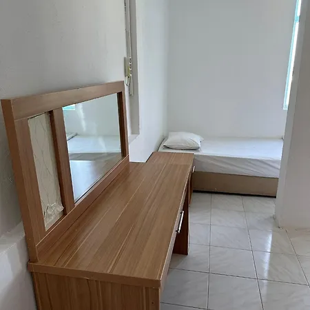 Zümrüt Pansıyon Otel *