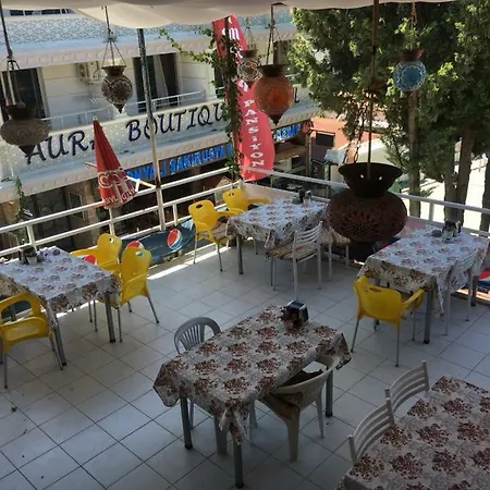 Zümrüt Pansıyon Side