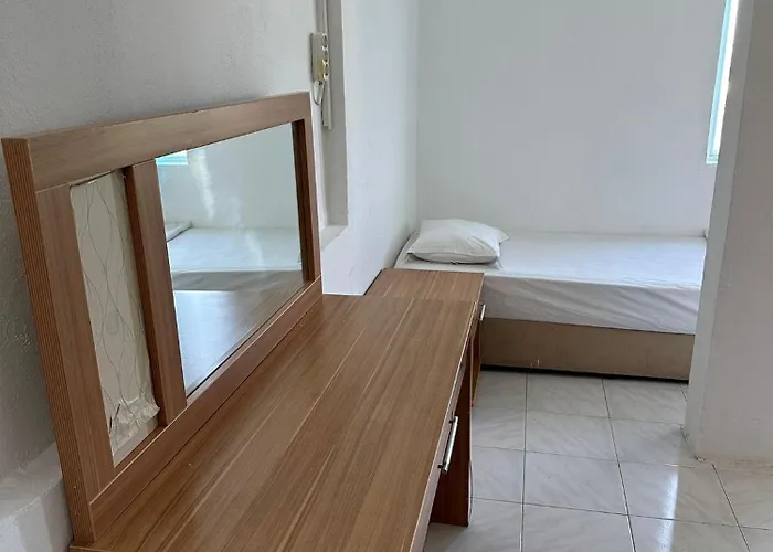Zuemruet Hotel *